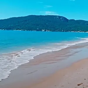 quarto-nos-ingleses.santa-catarina-brasil.com/