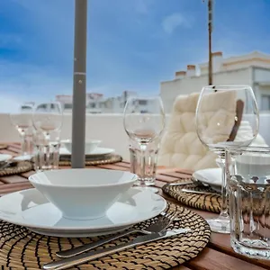 https://tia-anica-house-i-apartment-with-terrace-in-central.hotelaalgarve.com